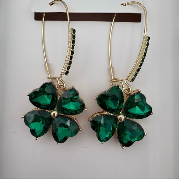 Betsey Johnson Green Crystal Shamrock Clover Drop Earrings NWT - Picture 5 of 6
